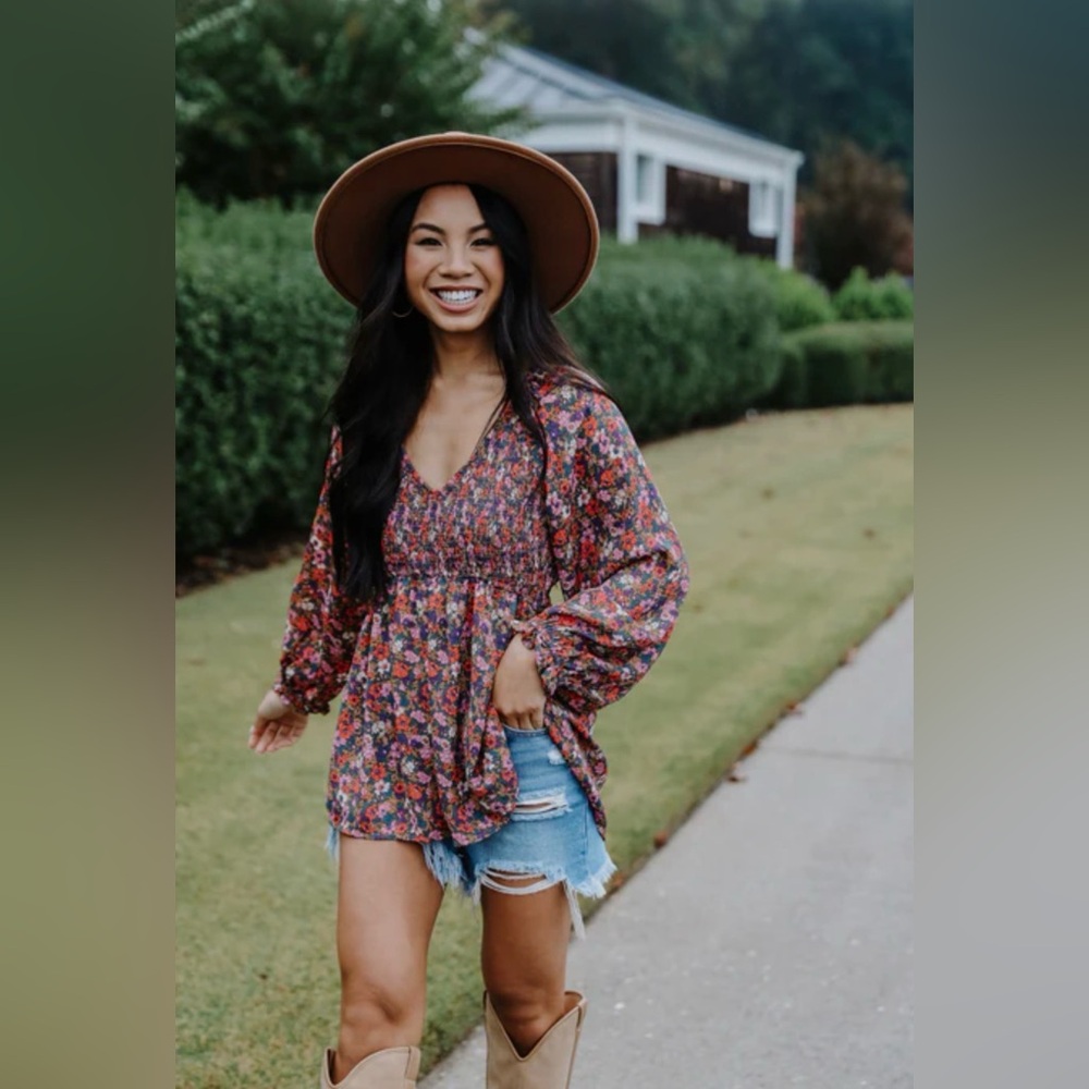 Hudson Gray Chic Floral Smocked Blouse